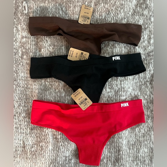 NEW xs VS PINK thongs - Picture 1 of 5